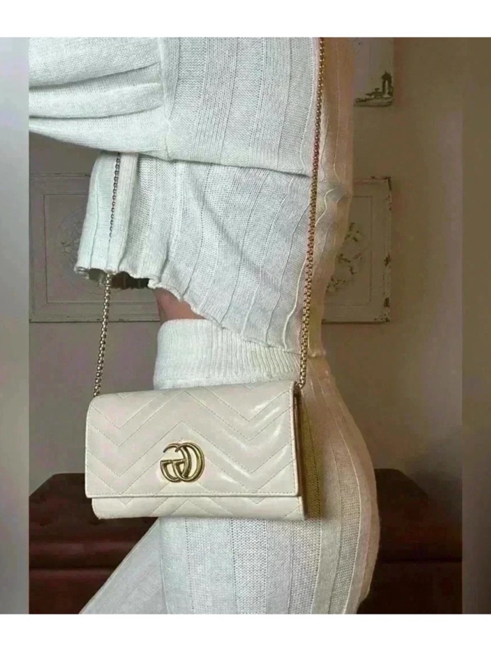 Gucci Cream Wallet with Chain